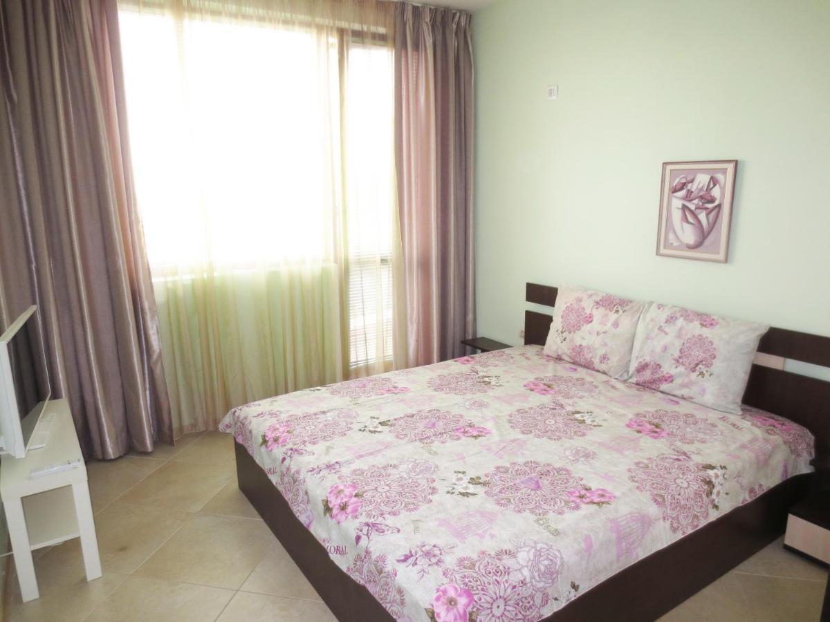 Fantasy Apartments Saint Constantine And Helena Resort Saints Constantine and Helena Exterior foto