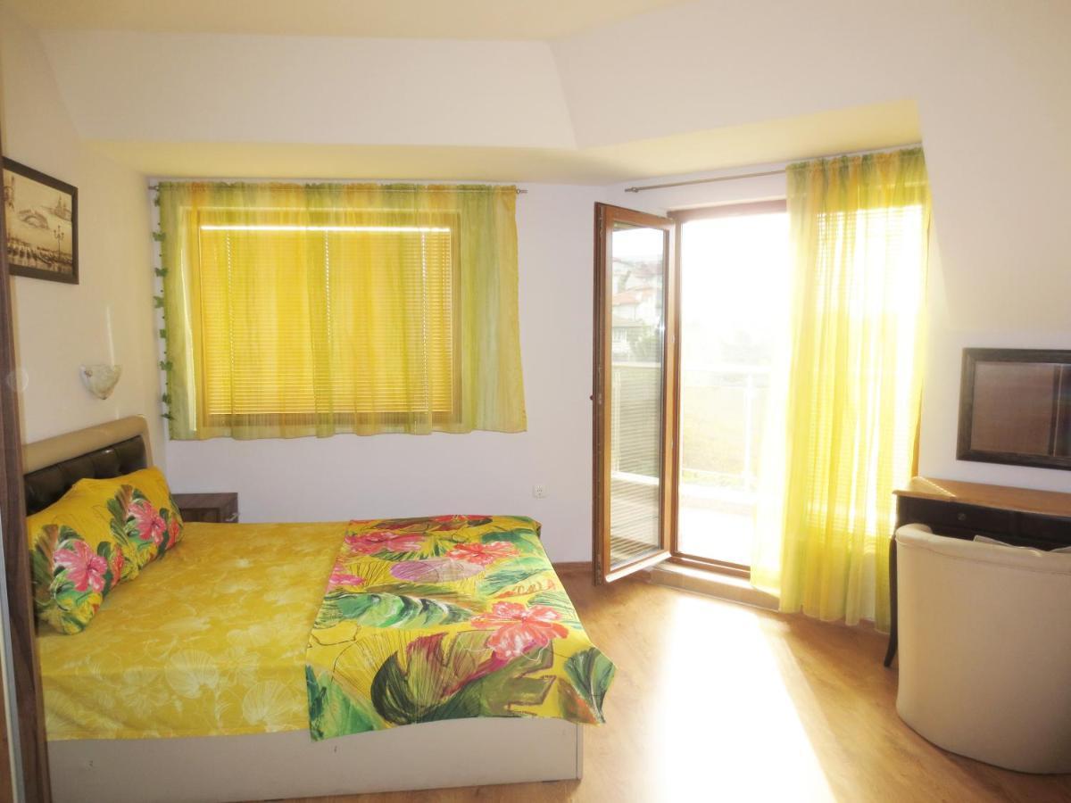 Fantasy Apartments Saint Constantine And Helena Resort Saints Constantine and Helena Exterior foto